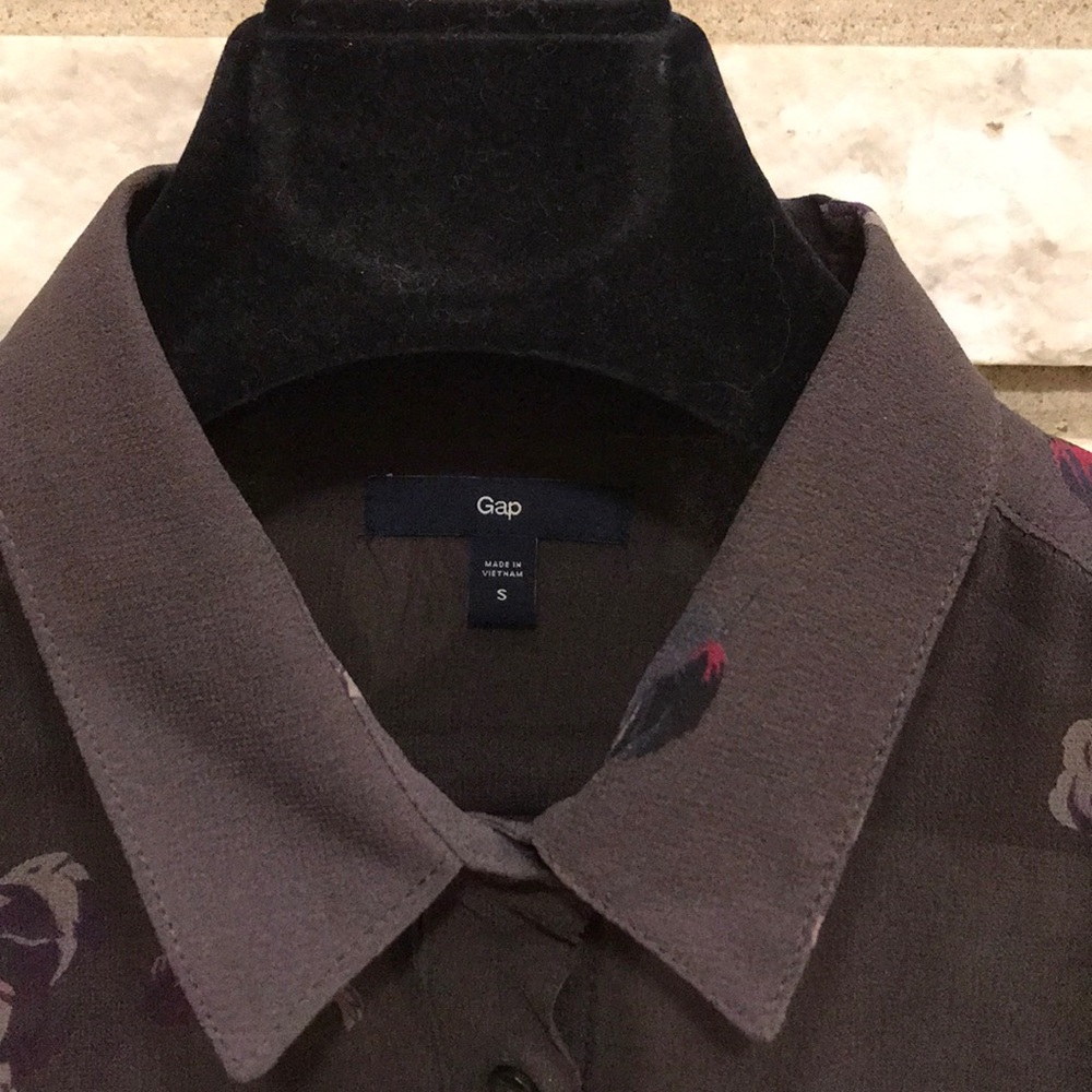 GAP BLOUSE - Picture 2 of 7